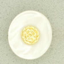 Ref000914 Botón Ovalado en colores blanco y  dorado