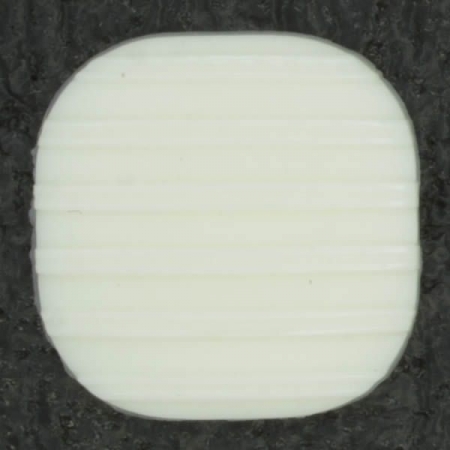 Ref001315 Botón Cuadrado en color blanco