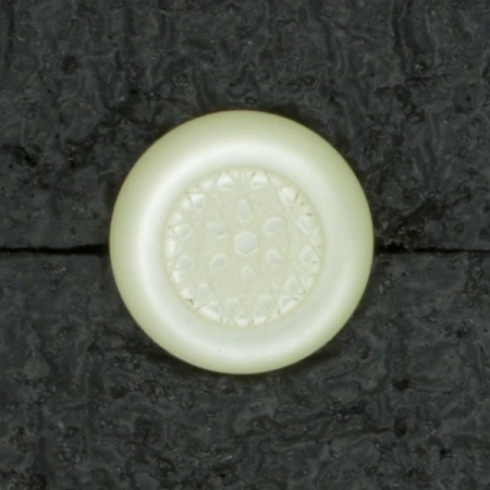 Ref001658 Botón Redondo en colores beige y marfil