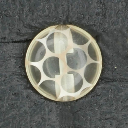 Ref001840 Botón Redondo en colores beige y  transparente